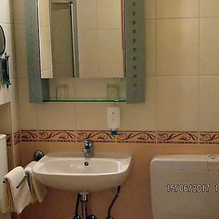 Otel Neuenkirchener Hof 3*