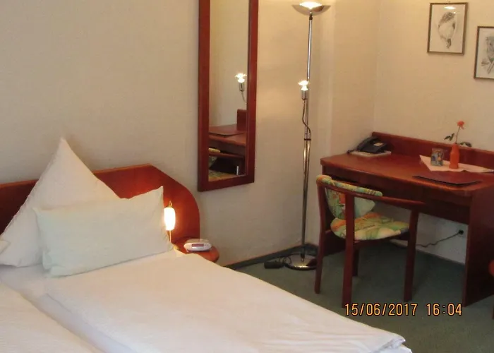 Neuenkirchener Hof 3*